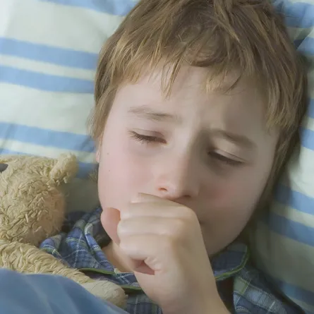 6 طرق لعلاج الكحة عند الأطفال وقت النوم