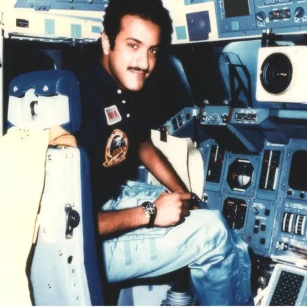 رائد الفضاء العربي الأول يترأس هيئة الفضاء السعودي