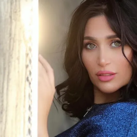 الدكتورة خلود تفاجئ جمهورها وزوجها بإعلان حملها بتوأم