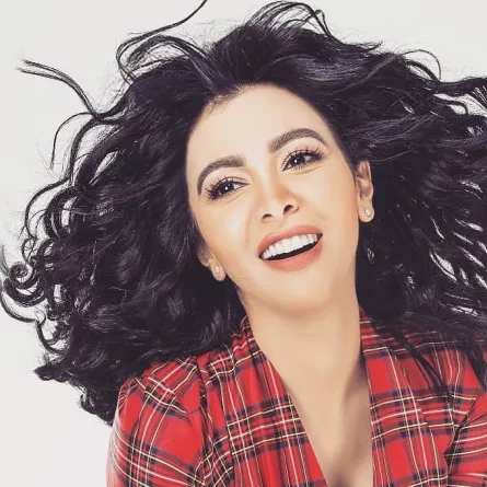 بالتفاصيل الكاملة: محمد رجب في ورطة بسبب "سجن" مريهان حسين