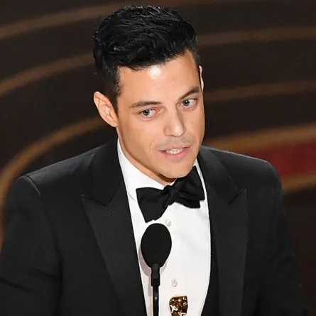 لن تصدقوا كيف حصل هؤلاء المشاهير على عملهم