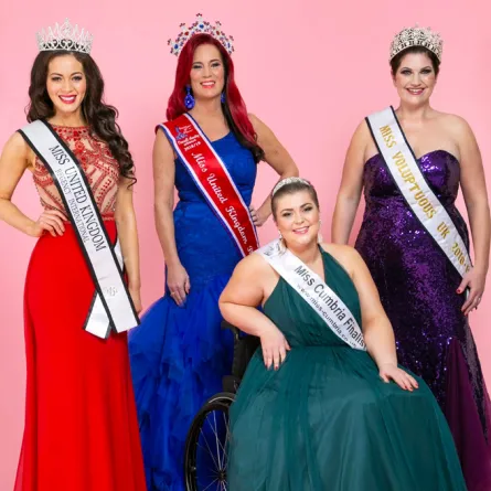 بريطانية على كرسي متحرك تخطف تاج ملكة الجمال