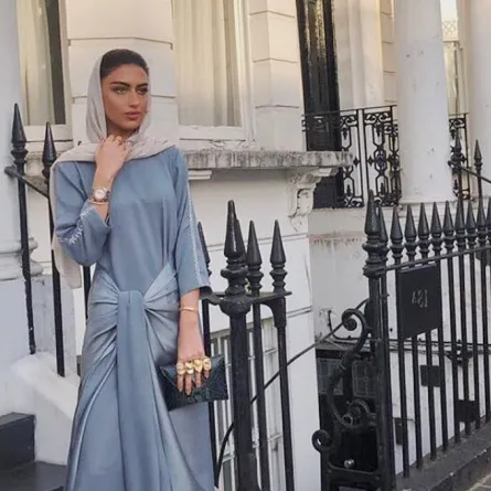 عبايات شبابية من يارا النملة لإطلالة أصغر سنًّا