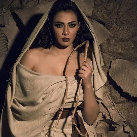 بالتفاصيل: مريهان حسين تغادر سجن النساء بعد أسبوعين "بدون زيارة" هل استقبلت زميلتها منى فاروق؟