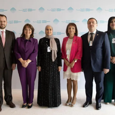 "التحالف العالمي للسعادة وجودة الحياة": علاقات العمل الإيجابية تحسن الأداء والإنتاجية