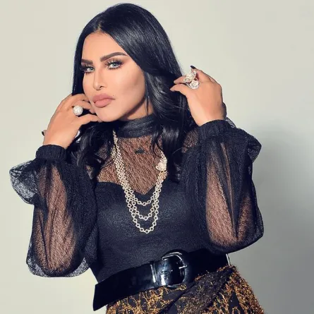 طُرق تنسيق الحزام للممتلئات من وحي إطلالات أحلام