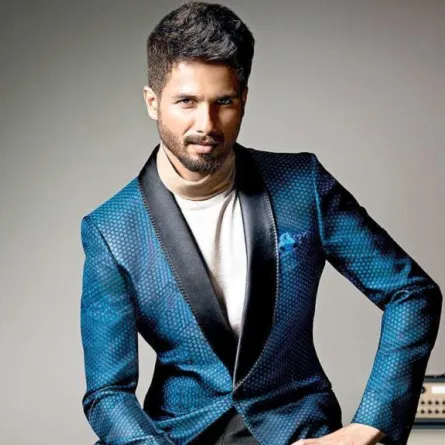 شاهيد كابور يحتفل بميلاده الـ38 وهذه لمحة عن حياته في سطور