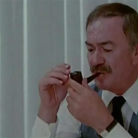 في ذكرى يوم ميلاده... عادل أدهم تاجر القطن الذي تبرأ منه ابنه أمام الناس!