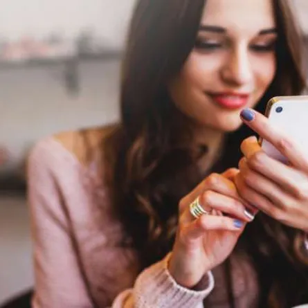 لماذا نفضل الرسائل النصية على المكالمات الهاتفية؟