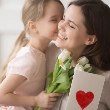 أجمل عبارات عن يوم الأم قالها شعراء ومبدعون