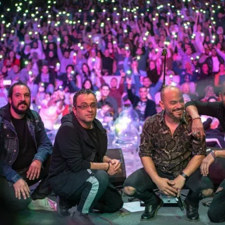 فرقة "مسار إجباري" تلهب حماس جمهور الكويت بأوبريت "الليلة الكبيرة"