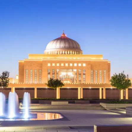 جامعة الأميرة نورة تبرز المرأة عبر جائزة التميز النسائي