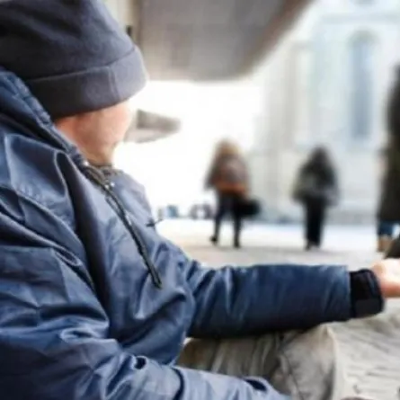 بالفيديو.. متسولون أغنياء وهكذا يجنون ثروتهم