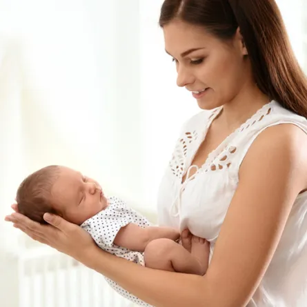 علاج المغص للرضع يبعد الأرق عن الأمهات