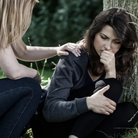 عبارات عن فراق الأصدقاء .. بين وجع البعد وأمل اللقاء