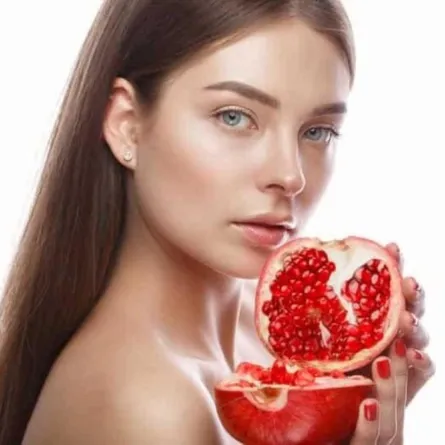 علاج حبوب الوجه بواسطة الرمان