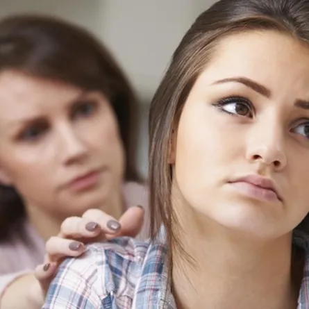 المراهقون بين الكبت والتعبير عن المشاعر