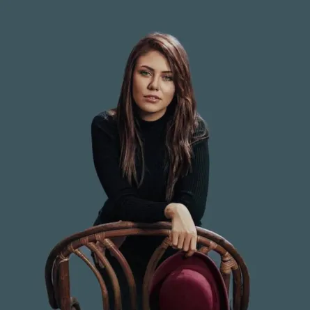 الموت يفجع الفنانة رحمة حسن في والدها