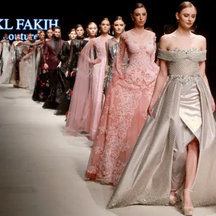 عقل فقيه يطلق مجموعة "العائلة" وهذا ما قاله عن المرأة السعودية