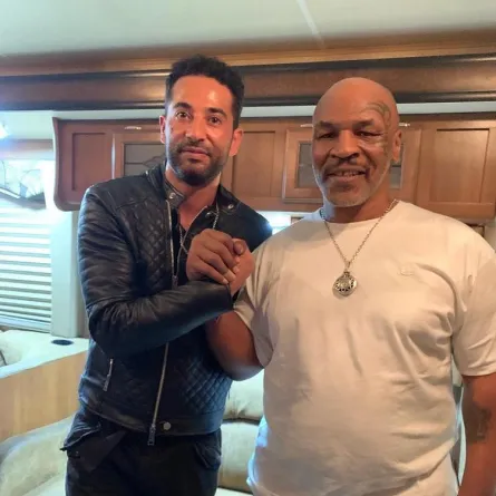 بالصور: عمرو سعد يكشف سر دموع "مايك تايسون" في آخر يوم تصوير لفيلم "حملة فرعون"