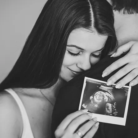 10 معلومات لا تعرفينها عن حركة الجنين في رحمك