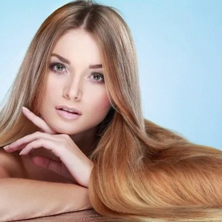 خلطة لتنعيم الشعر بعيداً عن أدوات التمليس