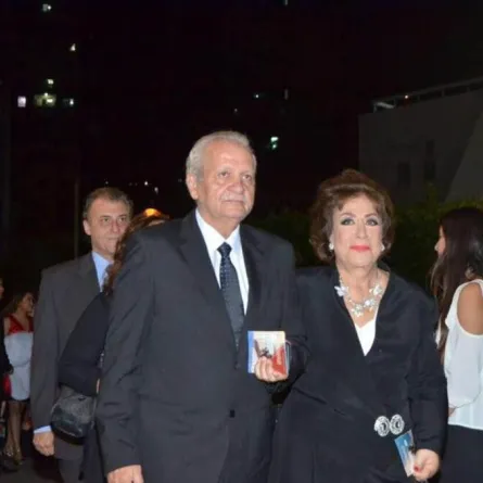 "القصة الكاملة" بالوثائق والصور: المخرج أحمد النحاس يكشف كواليس أزمته مع زوجته الفنانة سميحة أيوب