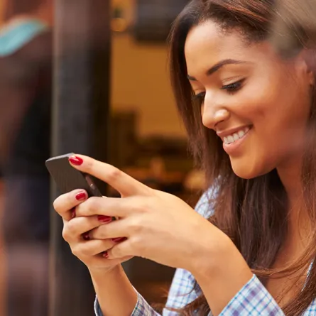 تعرفي إلى أفضل التطبيقات المجانية للآيفون والأندرويد