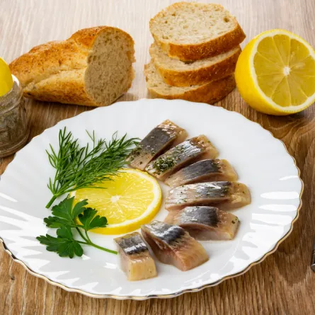 الماء والمشروبات الخضراء من الرنجة والفسيخ!