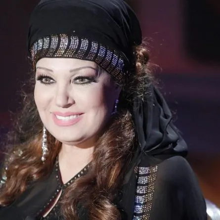 5 أزمات في حياة فيفي عبده.. أبرزها خلافها مع مدحت صالح