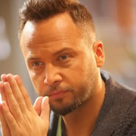 مكسيم خليل يحتفل بانتهاء تصوير "صانع الاحلام"