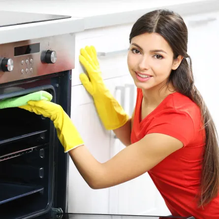 طريقة تنظيف الفرن بالملح والخل