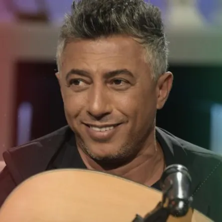 عمر عبد اللات في مجموعة انسان: أتشرف بأن أغني في السعودية