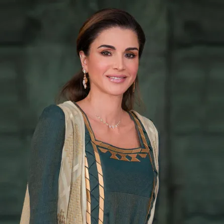 أجمل إطلالات الملكة رانيا لهذا الموسم