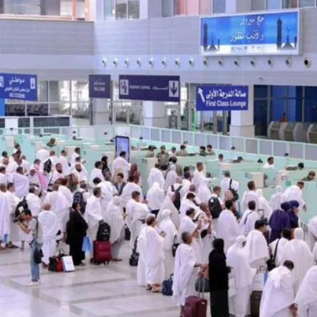 كشافة تعليم جدة تستقبل وتودع المعتمرين في مطار جدة