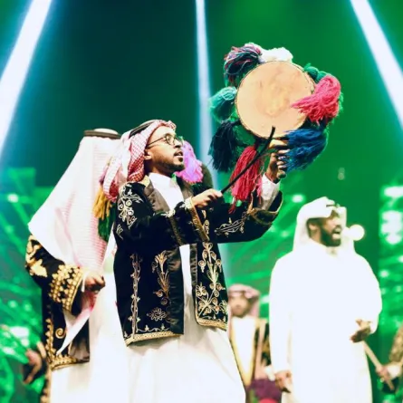 ليلة حافلة وجمهور غفير يضيء مسرح مركز الملك فهد الثقافي في الرياض