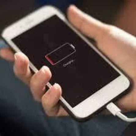 ميزة جديدة في “آيفون” تطيل عمر البطارية