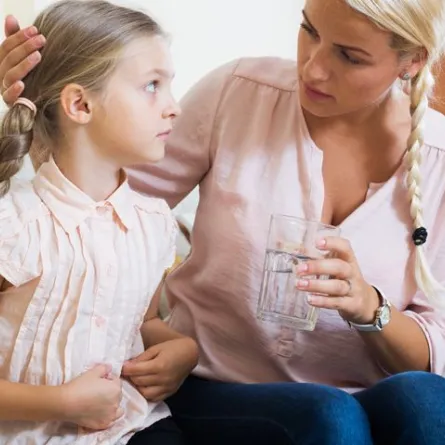 أسباب شعور طفلك بحرقة المعدة أو الحموضة