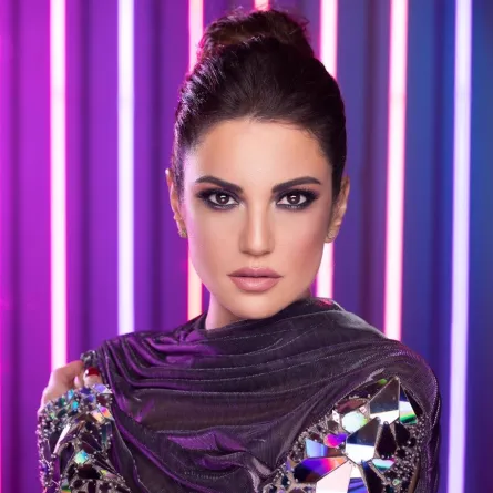 بالتفاصيل والصور: حملة هجوم على الفنانة درة بعد تقديمها التعازي في النجم عزت أبو عوف