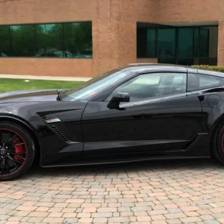 «شيفروليه» تبيع سيارة رياضية بسعر خيالي بمزاد.. وهذه مزاياها