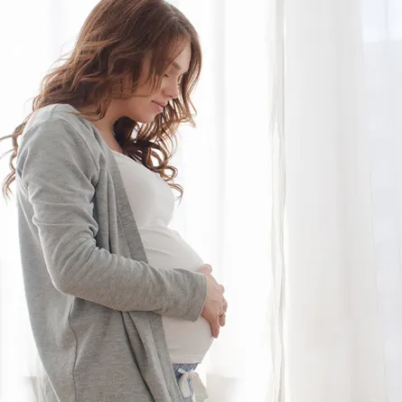 إفرازات الشهر السابع.. احذري الصفراء والخضراء منها!