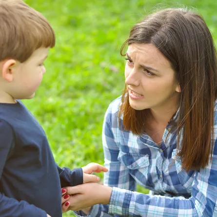 12 خطوة تعلم ابنك حدود الحرية والأمان والخطر