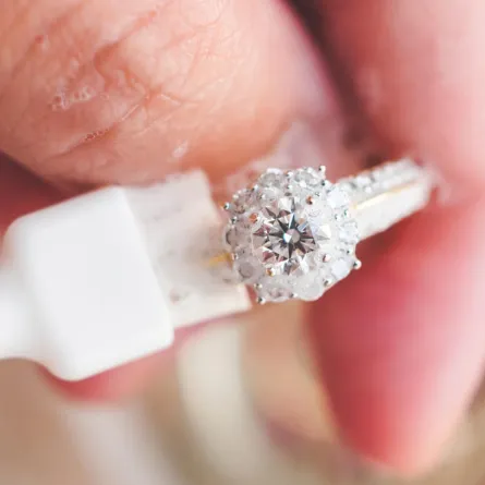 تلميع الحلي الفضة