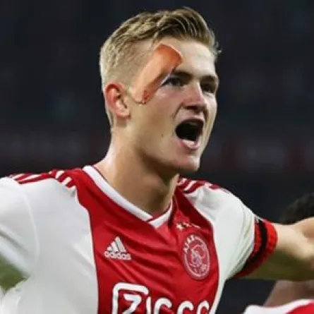 أغلى مدافع بتاريخ الدوري الإيطالي.. اختار رونالدو بدلاً من ميسي