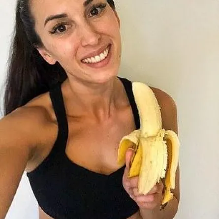 تعرفوا على فوائد الموز وفقاً للونه