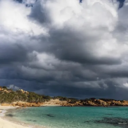 وحيداً على جزيرة نائية منذ 30 عاماً.. هذه هي حكاية «ماورو موراندي»