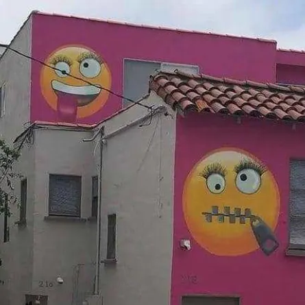 منزل الإيموجي.. الكيد على الطريقة الحديثة