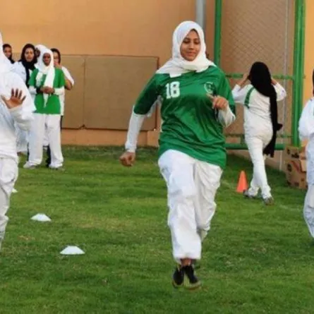 بمشاركة 7 فرق.. إقامة دوري لكرة القدم النسائية في جدة