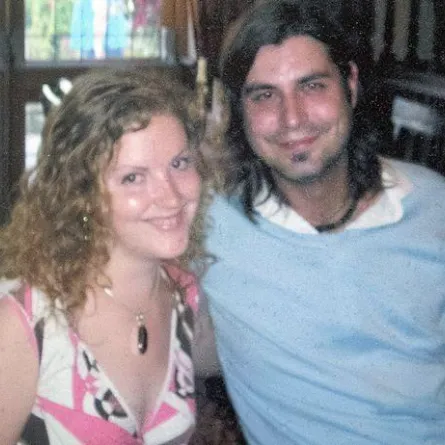 سيدة تنجب من زوجها بعد مرور 10 سنوات على وفاته