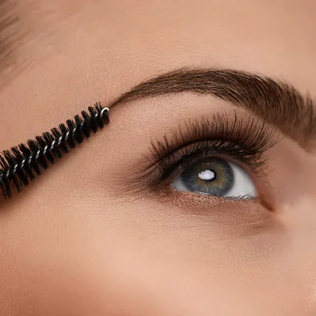 أقلام  لرسم الحواجب وتحديدها